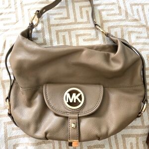Tan Michael Kors Shoulder Bag